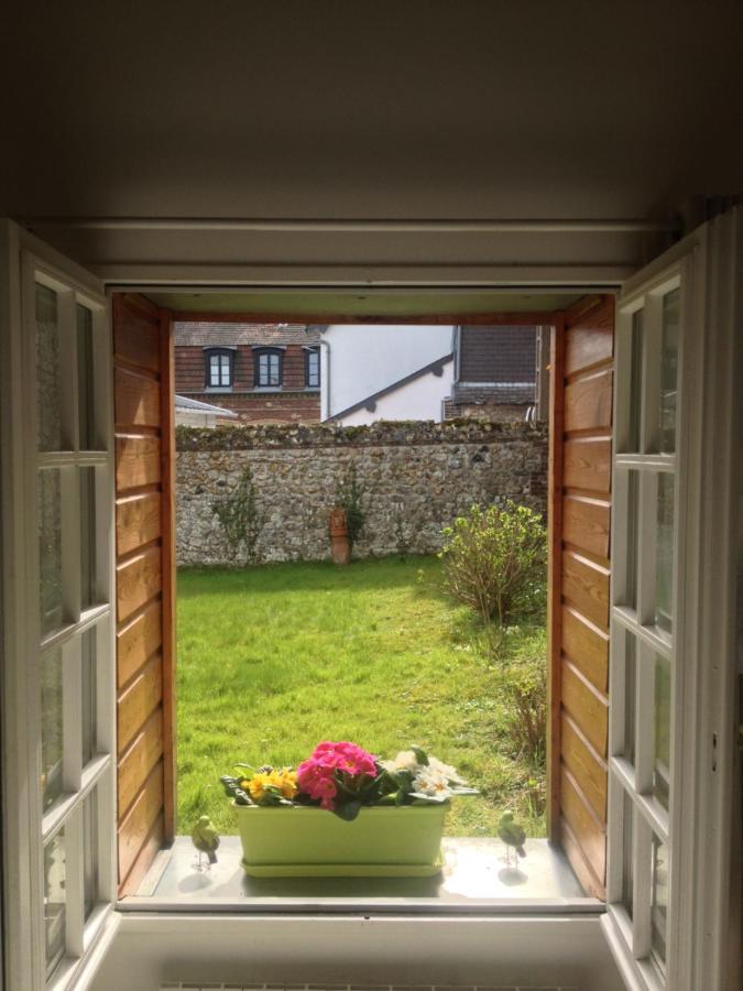Honfleur A Deux Bed and Breakfast Exteriör bild